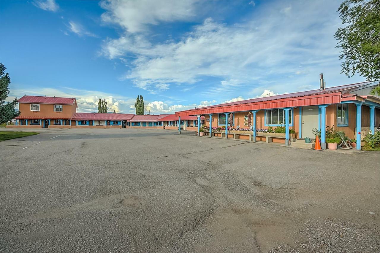 Chama Trails Motel Buitenkant foto